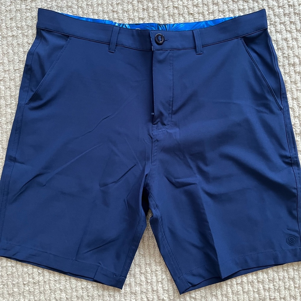 SCALES All Tides Walkshorts NWOT size 34
